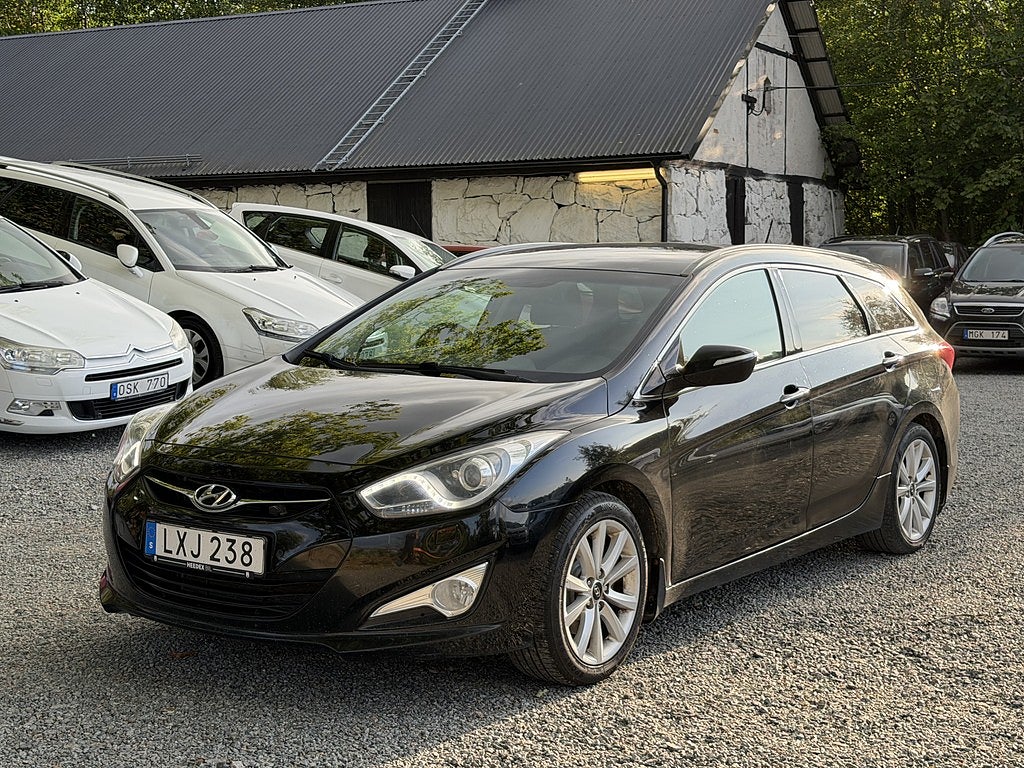 Hyundai i40 i40cw 2.0 GDI Automat, Xenon, Rattvärme, 177 hk, 2012