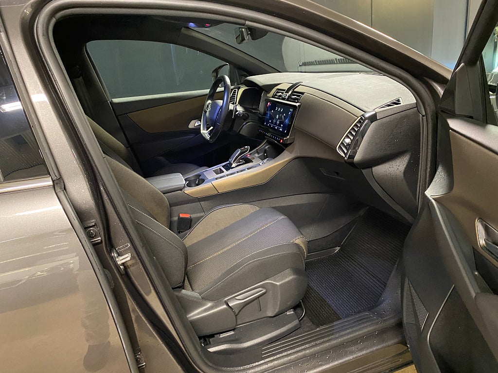 Bild på DS 7 Crossback Prestige 1.6 PT 180hk AUT