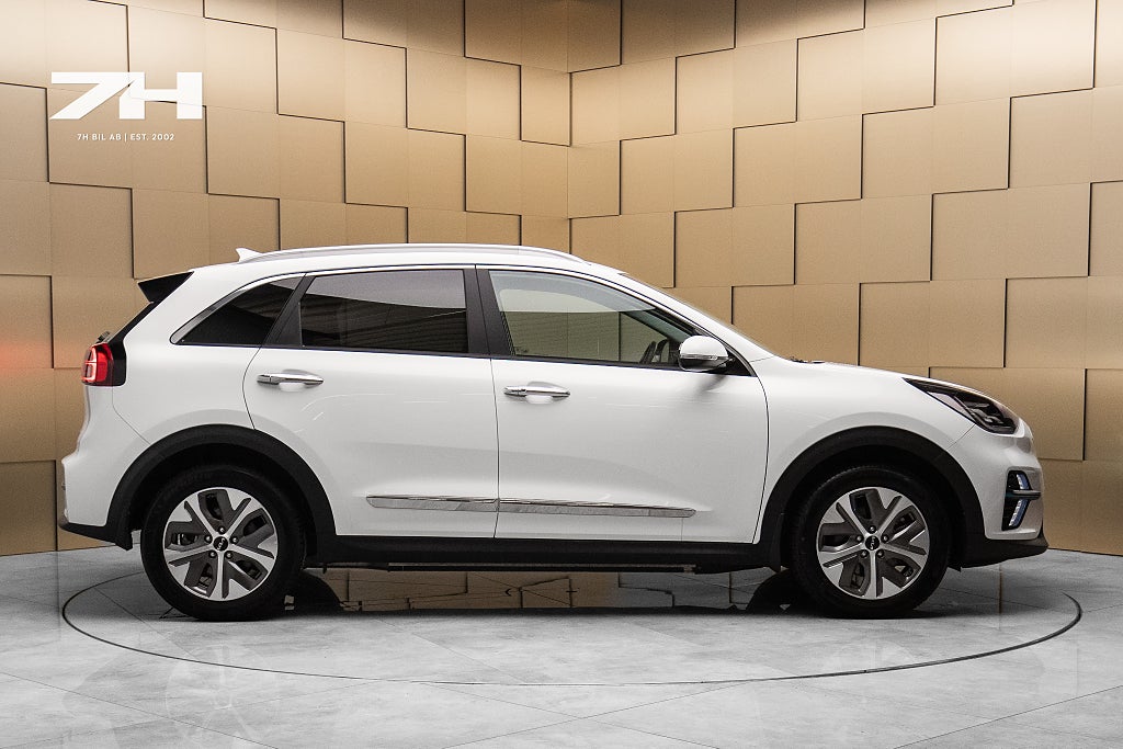 Kia Niro e- 64 kWh Advance Plus MOMS / Kamera / Adap. Farhållare
