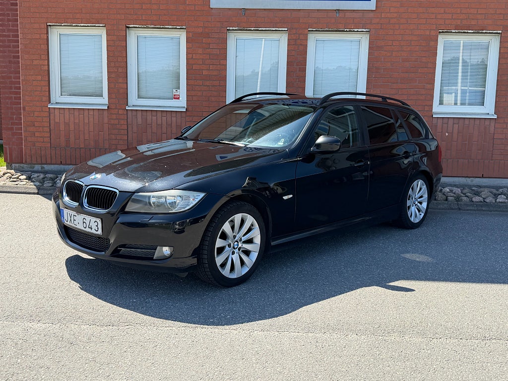 BMW 320D Touring Automat Comfort Dragkrok AUX