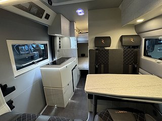 Husbil-halvintegrerad Robeta Ares 165HK 5 av 31