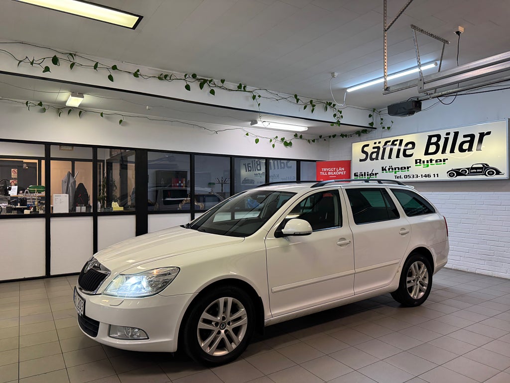Skoda Octavia Kombi 1.6 TDI Elegance Euro 5