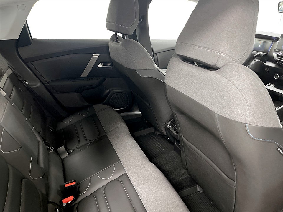 Bild på Citroën C4-X Shine 1.2 PT 130hk Aut B-KAMERA NAVI