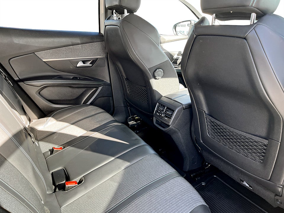 Bild på Peugeot 3008 Allure 1.2 PT 130hk Aut B-KAMERA DRAG 