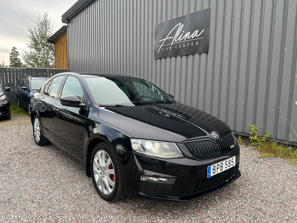 Skoda Octavia RS 2.0 TDI Canton Dragkrok Värme PDC Keyless