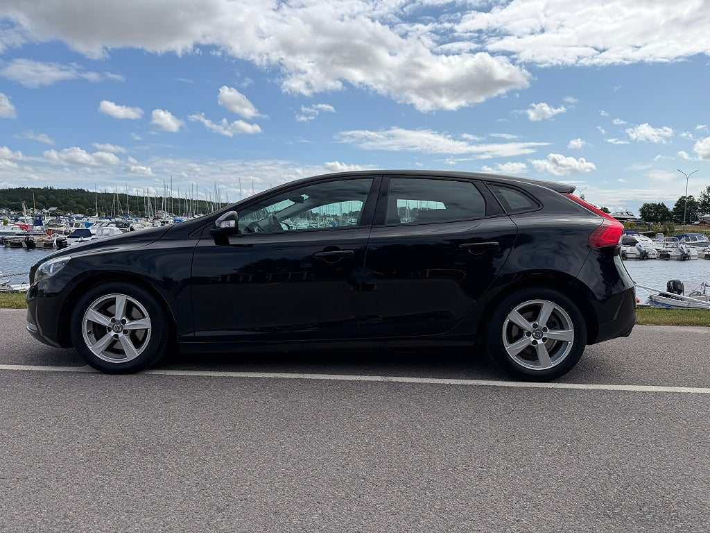Volvo V40 T2 Your Kinetic Euro 5, Ny Kamrem , Bränslevärmare