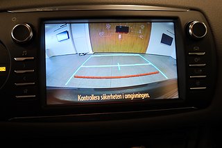 Halvkombi Toyota Yaris 14 av 21