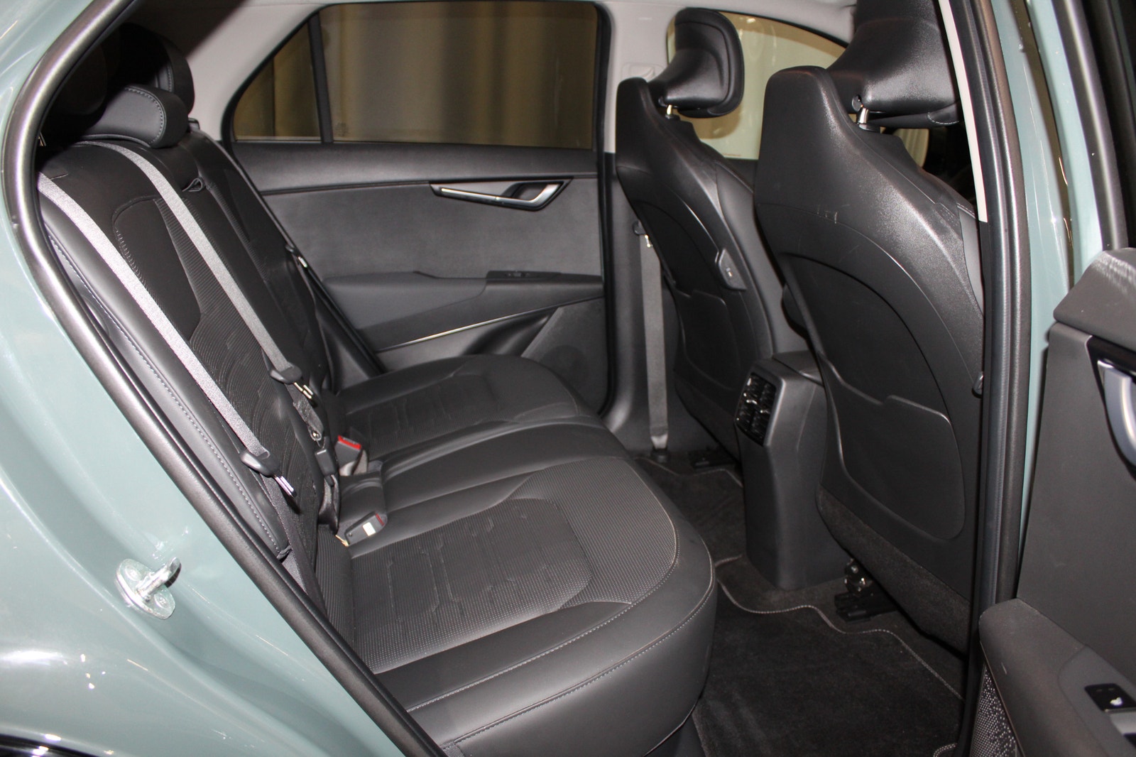 Kia Niro EV Advance, Drag, H/K, S&V-hjul, Skinn, Soh 100% 2023 - miniatyr 25
