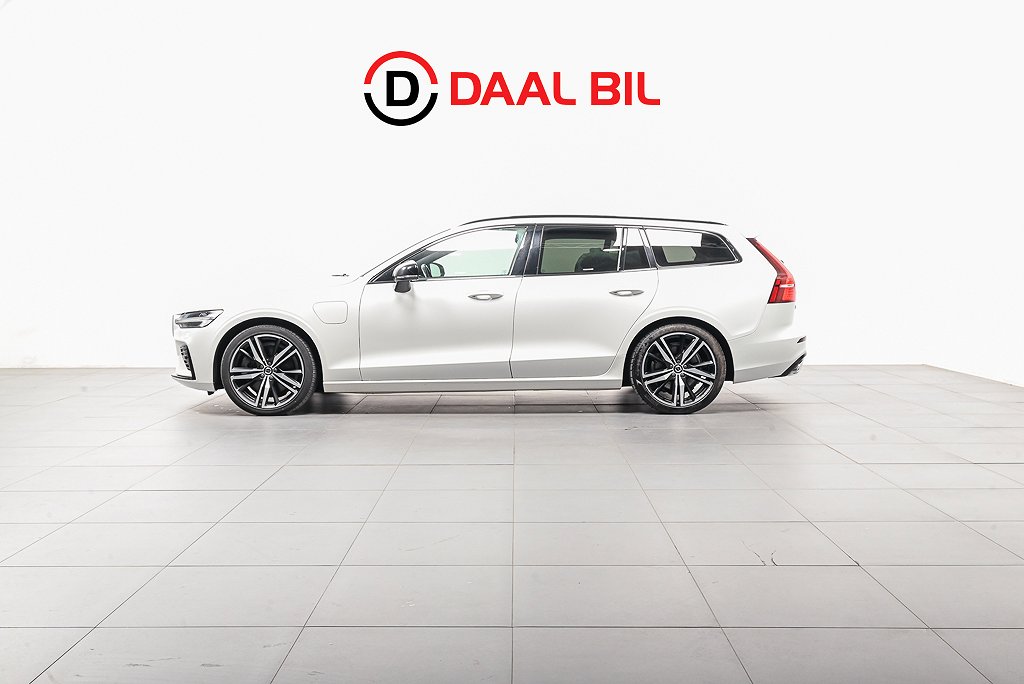 Volvo V60 RECHARGE T6 AWD 340HK R-DESIGN H/K® PANO B-KAMERA