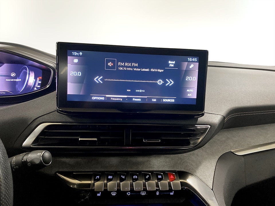 Bild på Peugeot 3008 GT 1.2 PT 130hk Aut - B-KAMERA,CARPLAY,NAV