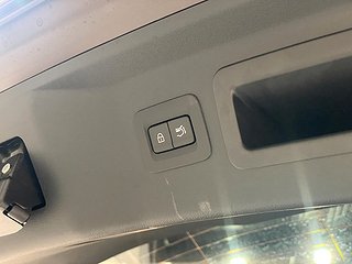 SUV Mazda CX-80 27 av 28