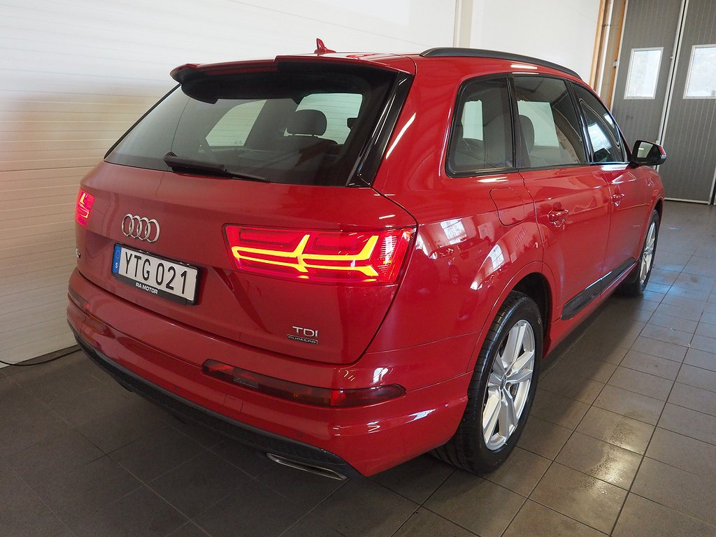 Audi Q7 3.0 TDI V6 272hk Quattro S-Line |Drag|D-värm|7-sits 2018