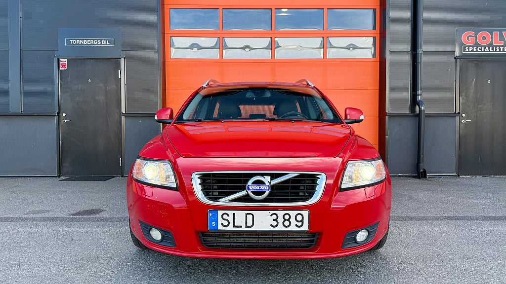 Volvo V50 D2 Momentum | 2 ägare | Kamremsbytt 