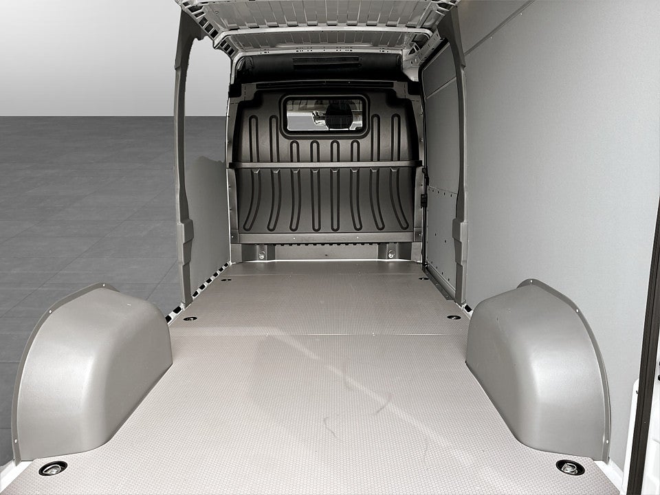 Bild på Peugeot Boxer + 140hk Aut L3H2 - DEMO