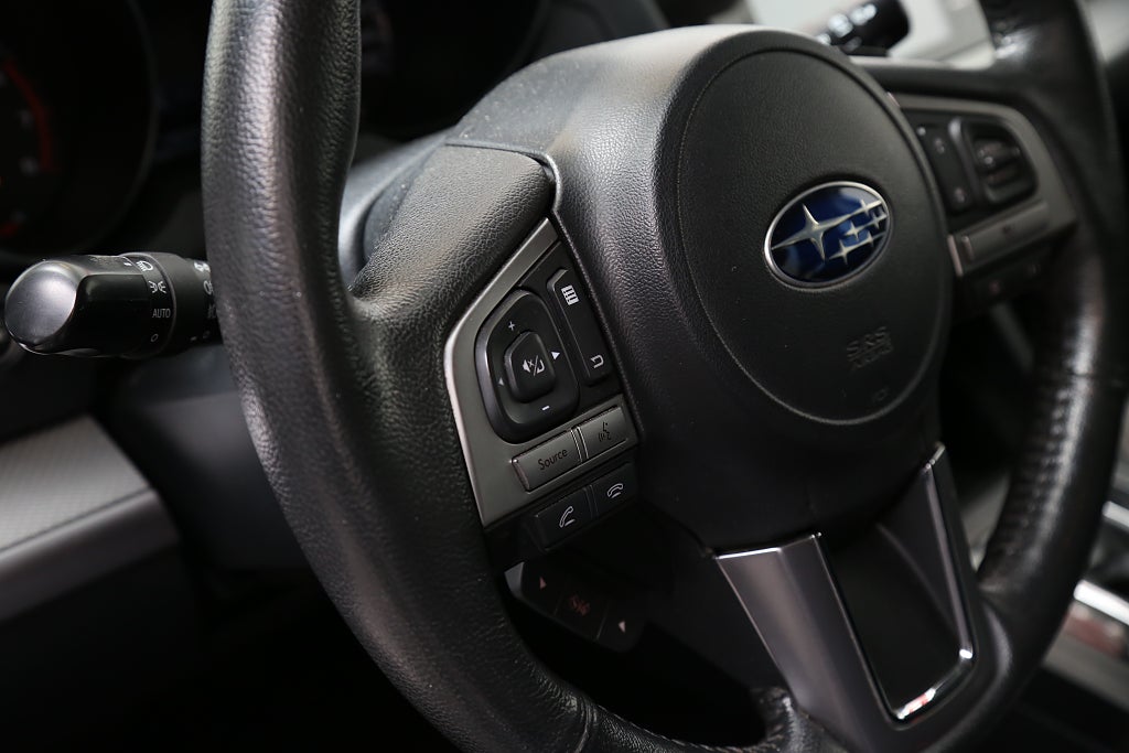 Subaru Outback 2,5i 175hk Base AWD Aut Extraljus Motorv Drag 2017