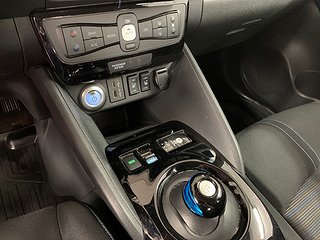 Halvkombi Nissan Leaf 17 av 21