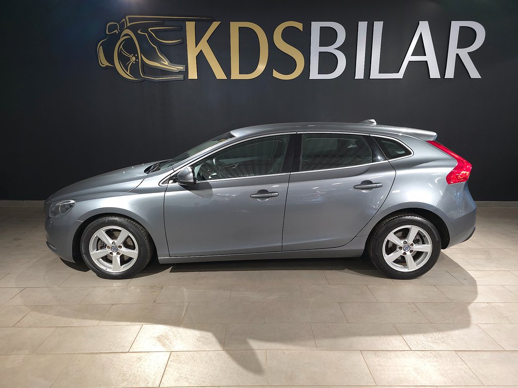 Volvo V40 D2 Momentum Edition Euro 6 120hk | Värmare