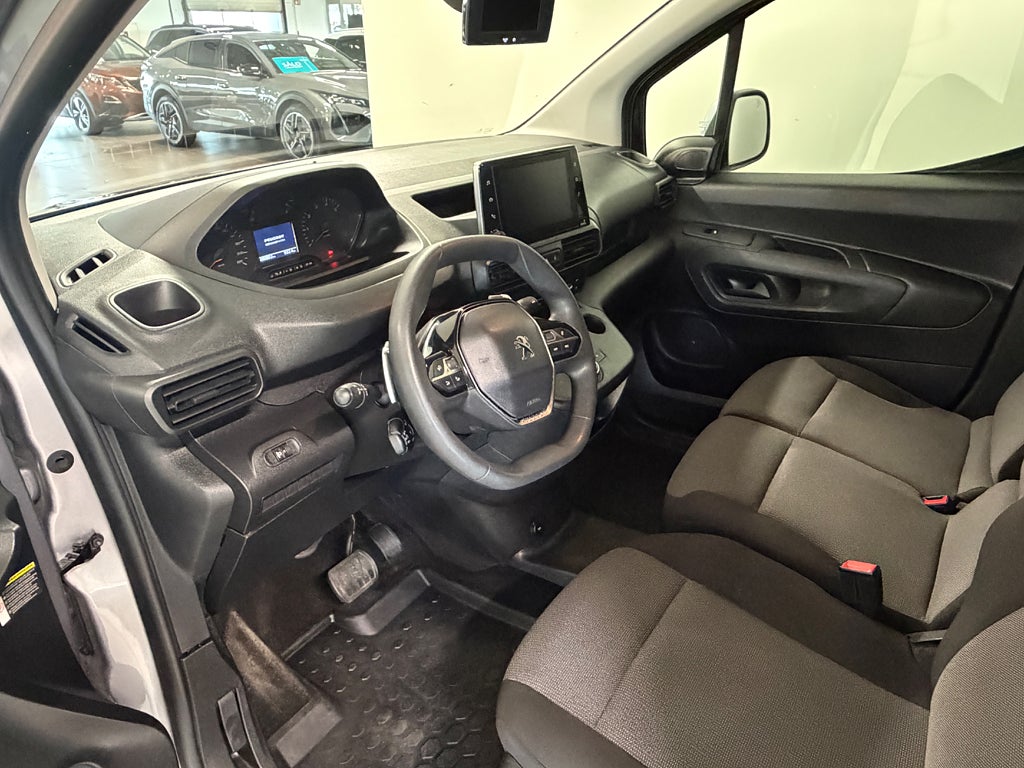 Peugeot Partner Utökad Last 1.2 PureTech 130 EAT Euro 6 SoV hjul thumbnail