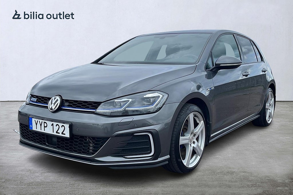 Volkswagen Golf GTE 1.4 TSI ACT 204hk / Drag Värmare Kamera CarPlay 