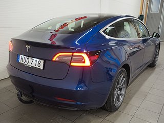 Sedan Tesla Model 3 7 av 19