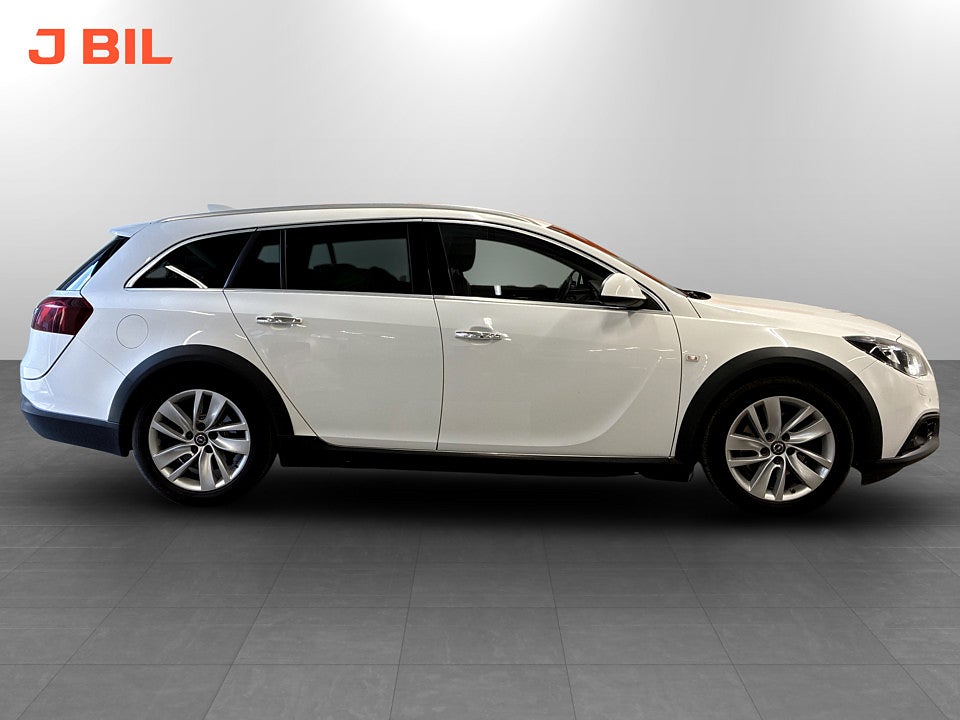Bild på Opel Insignia Country Tourer 2.0 CDTI 170hk Aut 4WD PANO B-KAMERA