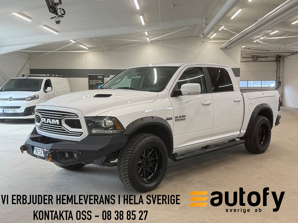 Dodge RAM 1500 Crew Cab 5.7 V8 HEMI 4x4 RAMBOX SPORT MOMS