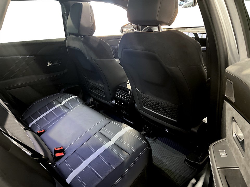 Bild på Opel Grandland Ultimate Hybrid 136hk Aut - ELSTOL,B-KAMERA,DRAG