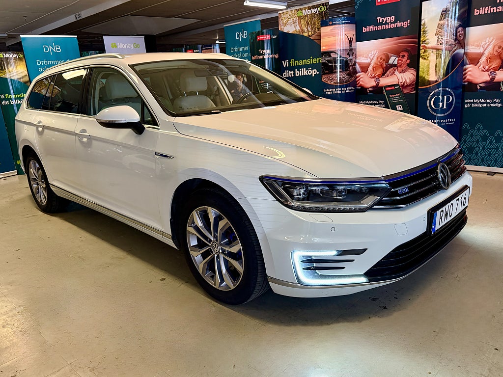Volkswagen Passat GTE 1.4 (218hk)  GTE*Plug-in*900kr/mån*