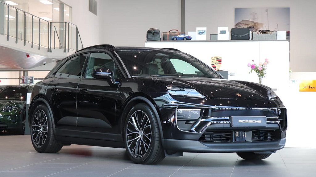 Porsche Macan 4 Electric Head-Up Display / InnoDrive / Surround View