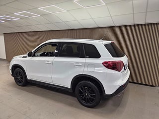 Suzuki Vitara HEV 1,5 AllGrip AGS Euro 6 — bild 4 av 11