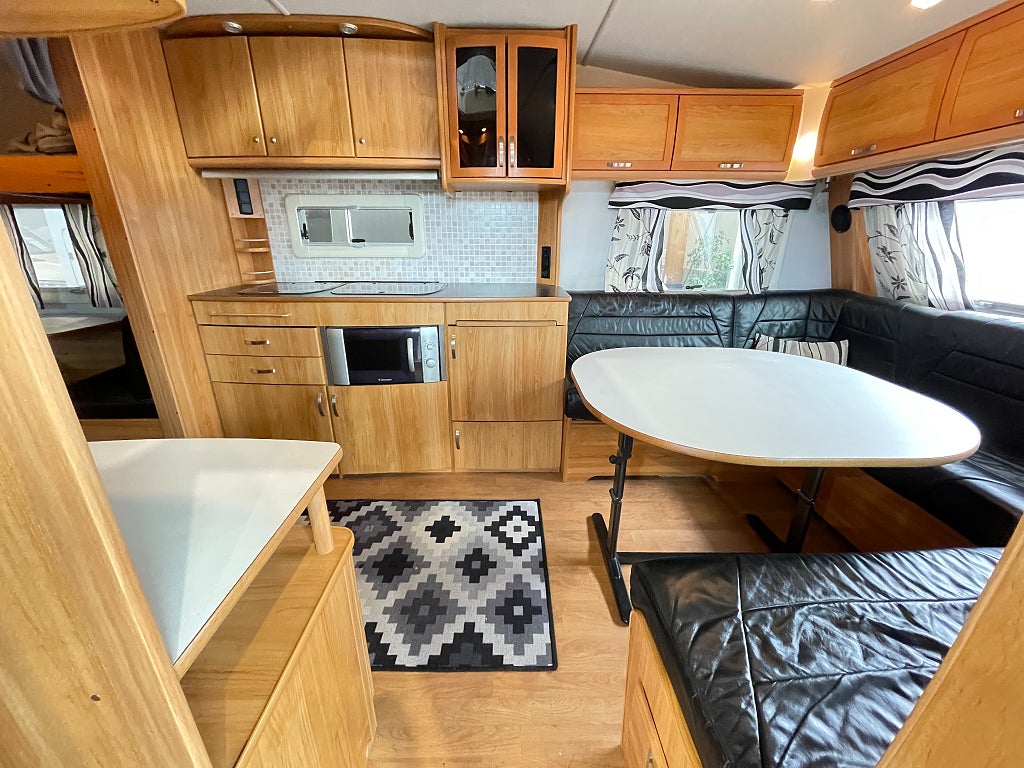 Polar 680 /Barnkammare/Förtält/AC/ALDE/7 bäddar/Fint skick - Polar