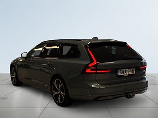 Volvo V90 Recharge T6 AWD Plus Dark Mvärme Drag Bkamera S&V-däck – bild 5