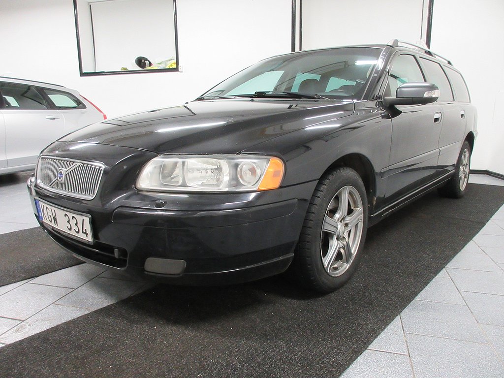 Volvo V70 D5 185 hk AWD Classic Momentum Drag Nyb S/V Nyserv