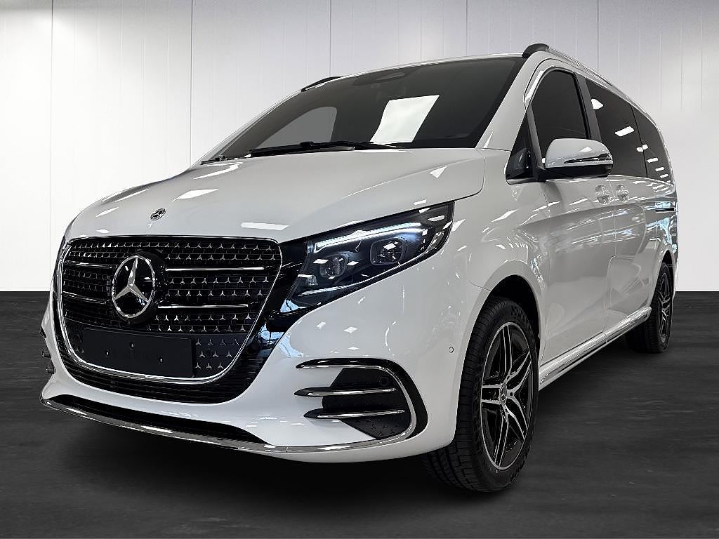 Mercedes-Benz V 300d 4MATIC / AMG / Värmare / Skinn