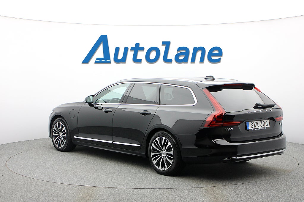 Volvo V90 Recharge T6 AWD Core Bright Sommarkampanj 4,99% 350hk