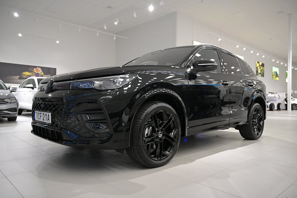 Volkswagen Tiguan 2.0 TDI 4M R-Line Edition *FULLUTRUSTAD*