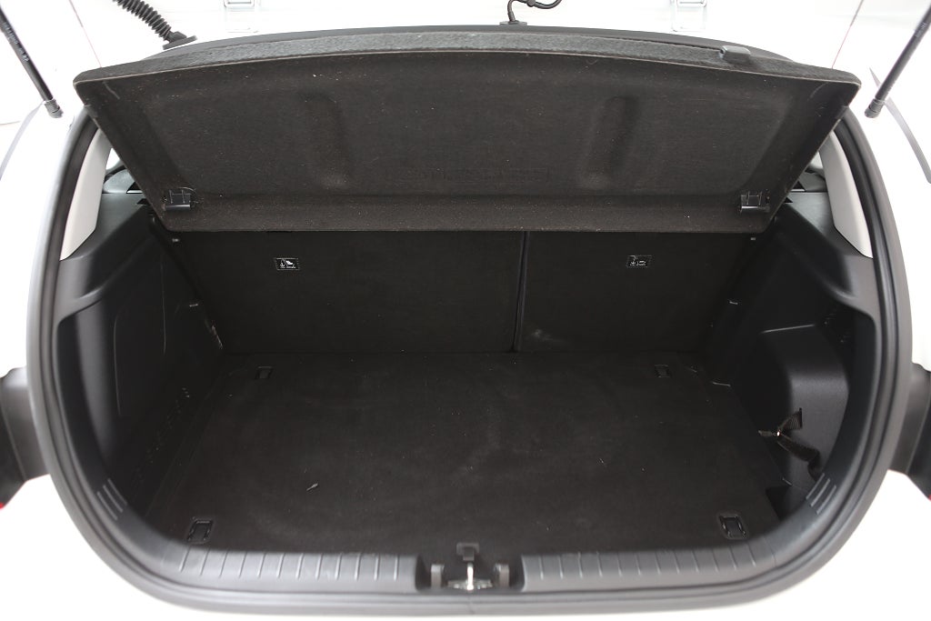 Hyundai i20 1,0 T-GDI 100hk Essential Aut Kamera Motorv