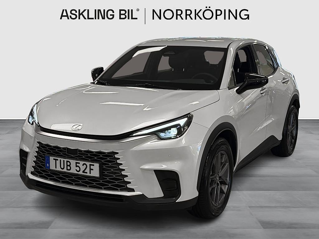 Lexus LBX 1.5 Hybrid 136hk - (V-hjul ingår)
