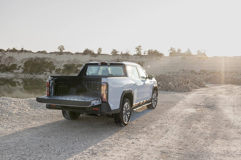 Maxus E-Terron 9 PREMIÄR! | 4x4 | Luxury | 102kwh 2025