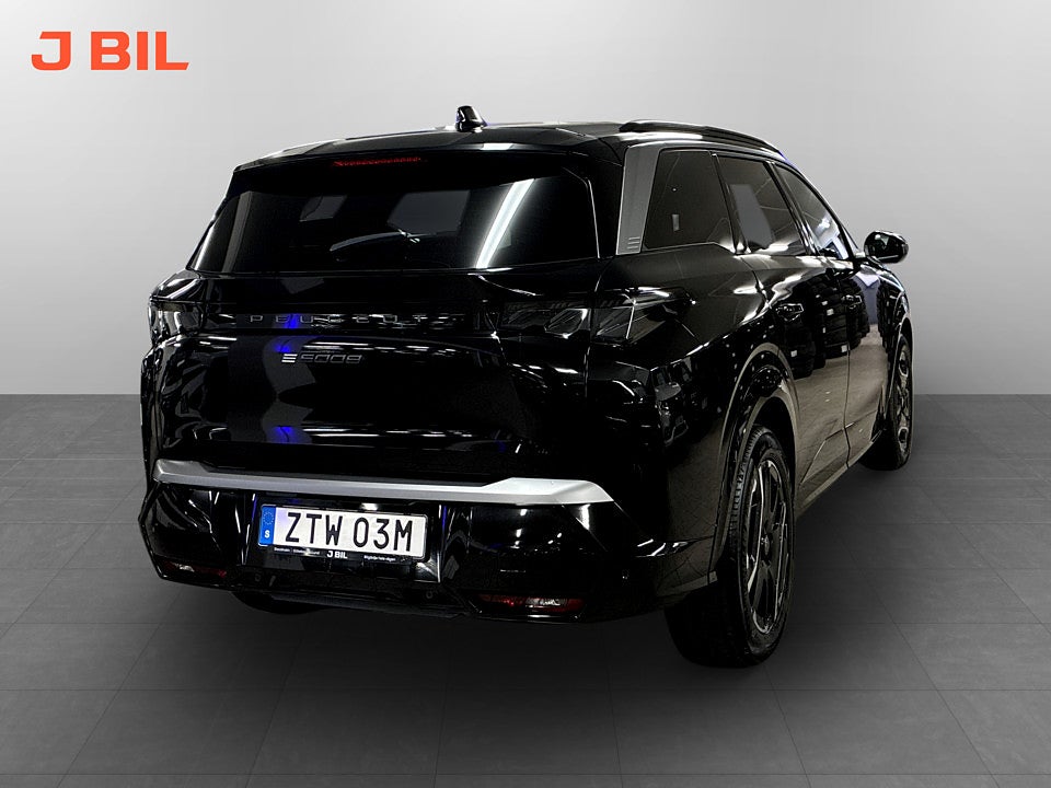 Bild på Peugeot e-5008 GT Winter Edition 214hk Aut 7-SITS B-KAMERA CARPLAY