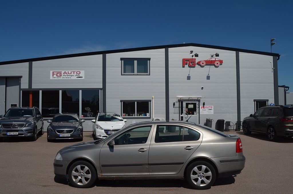 Skoda Octavia 2.0 TDI 140 hk M-Värmare Drag Besiktigad