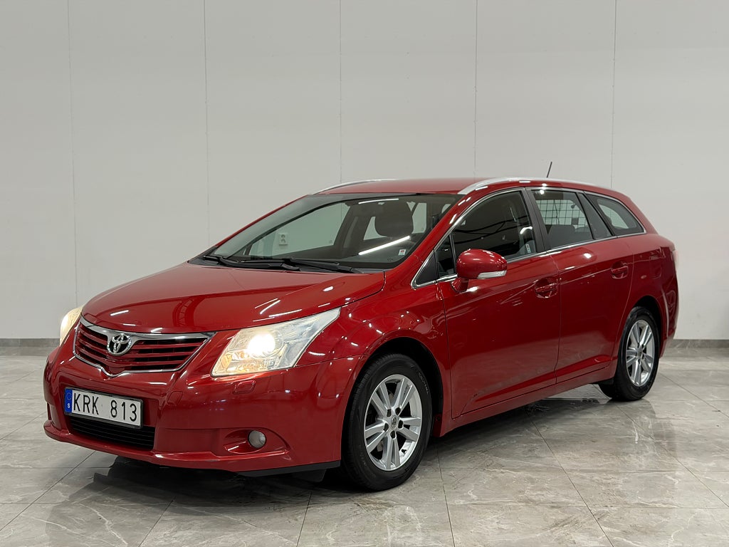Toyota Avensis Kombi 1.8 Valvematic Business 2 Brukare