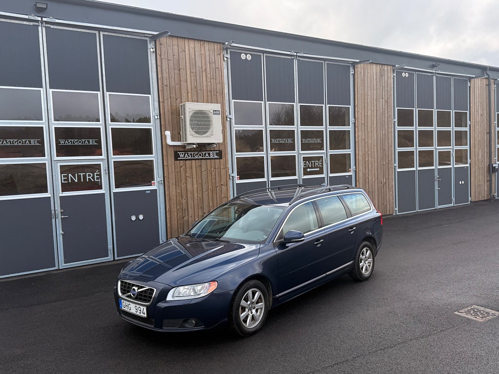 Volvo V70 D4 Momentum Euro 5 Välservad | Nybes | BT