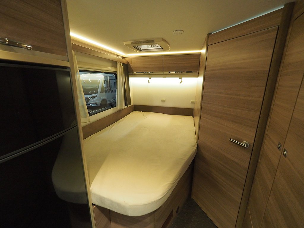 Adria Coral 650 SF Axess Markis 3.500kg 2015