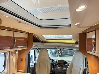 Husbil-halvintegrerad Hymer T 674 SL 15 av 30