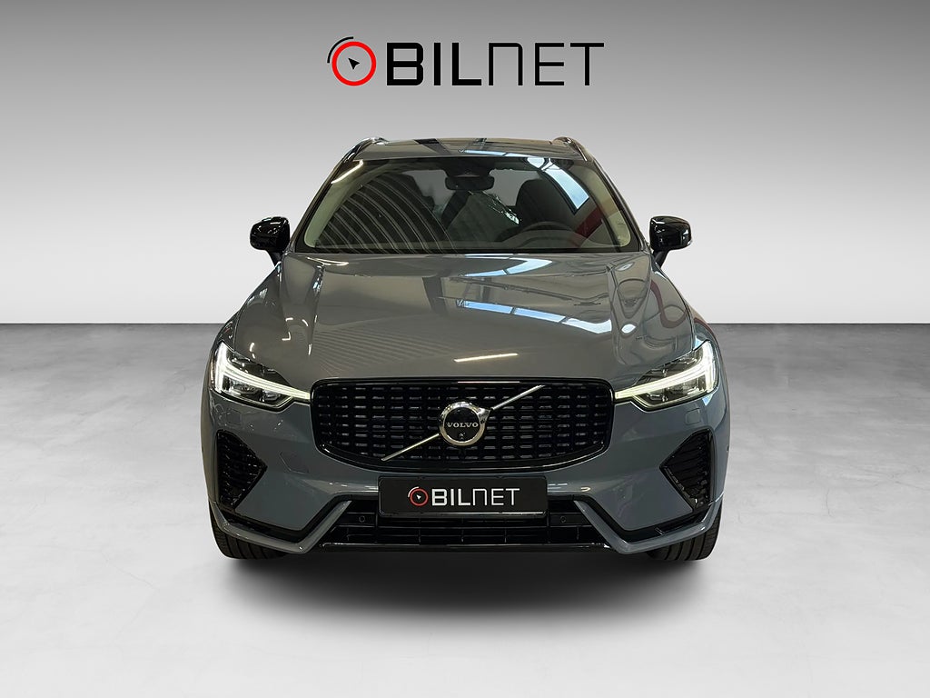 Volvo XC60 Recharge T6 AWD Aut Dark Edition Pano H/K Drag 19"
