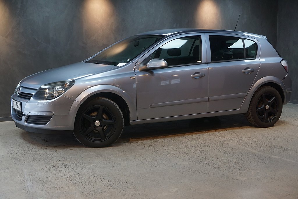 Opel Astra 5D 1.6 ENJOY K-rem bytt 3.95% Räntekampanj