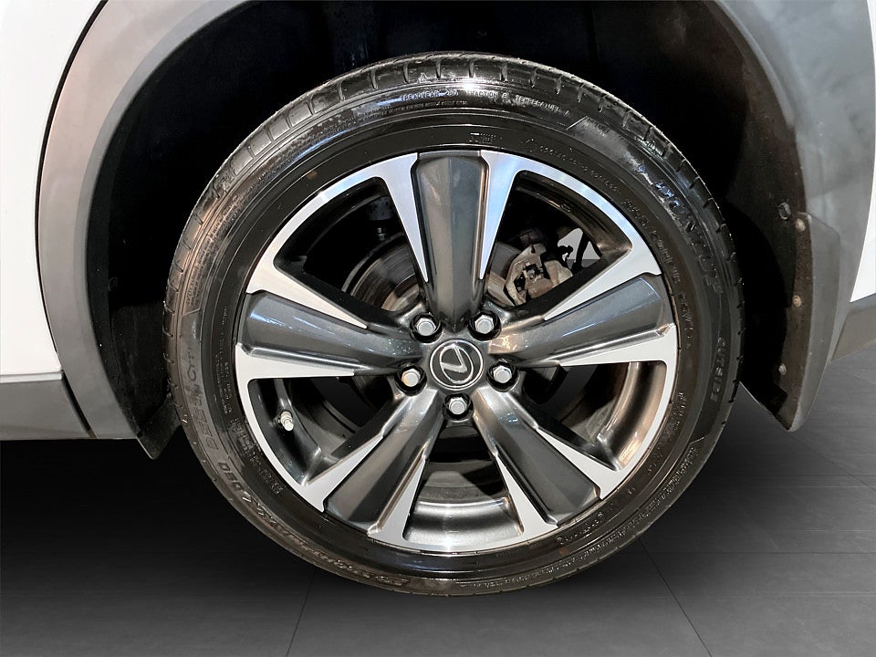 Bild på Lexus UX Premium 184hk Aut B-KAMERA DRAG NAVI