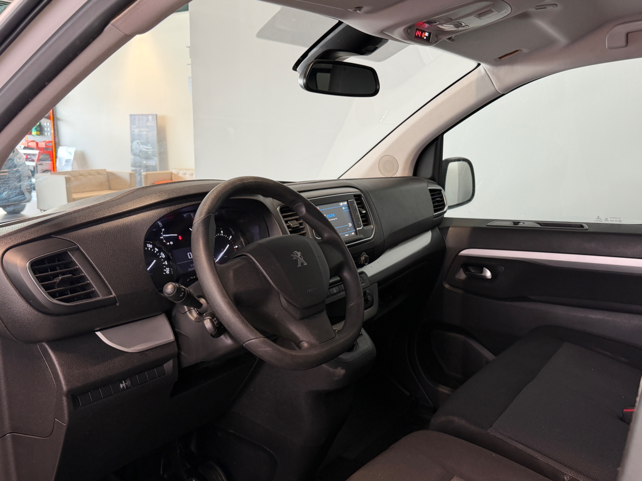Peugeot Traveller 2019, bild 5/44