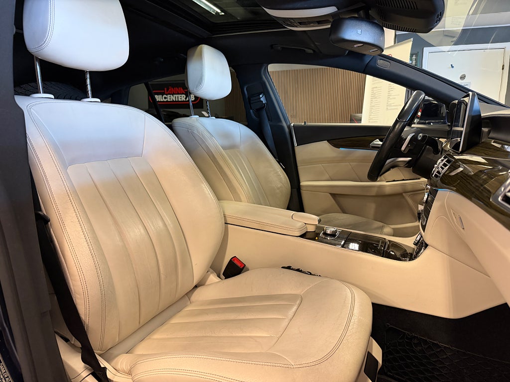 Mercedes-Benz CLS 2015 - miniatyr 28